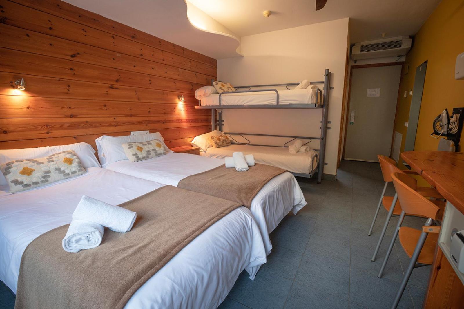 Hotel Restaurant Les Brases Sort Eksteriør bilde